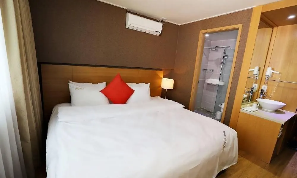 Incheon Wolmido Stellamaris Hotel